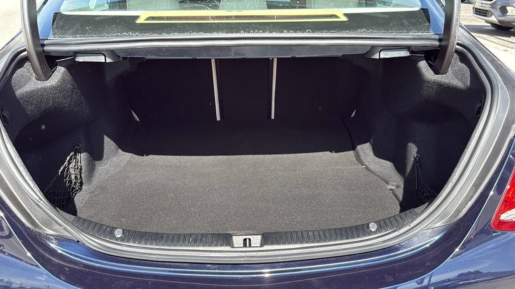 Used 2015 Mercedes-Benz C 300 4MATIC Sedan image 9
