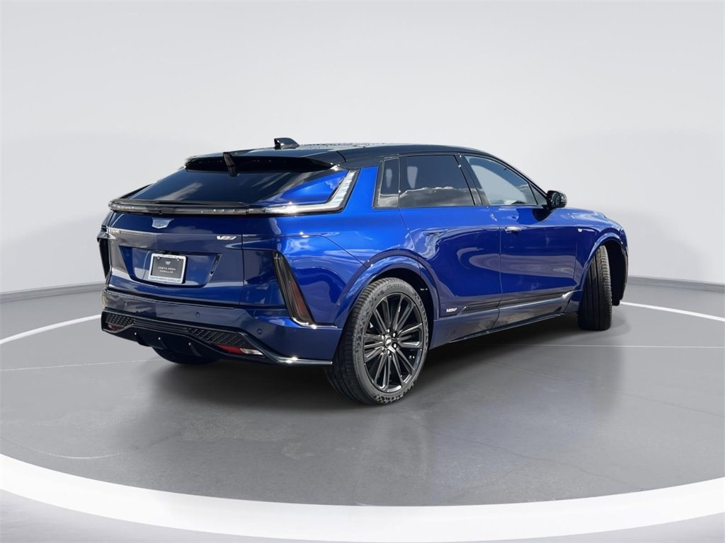 New 2026 Cadillac Lyriq V image 3