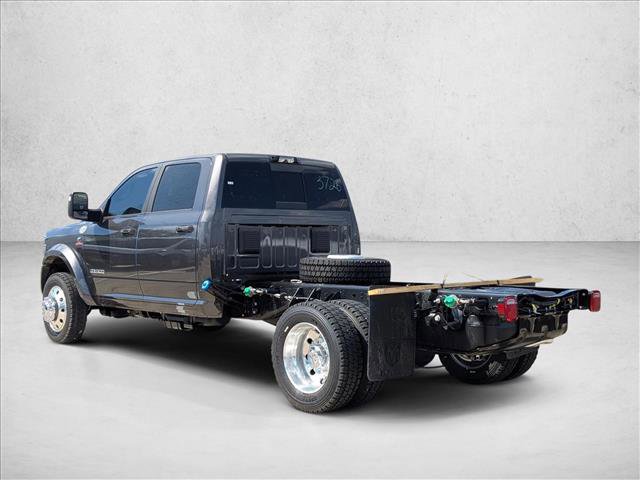 New 2026 RAM 4500 4x4 Crew Cab DRW image 9