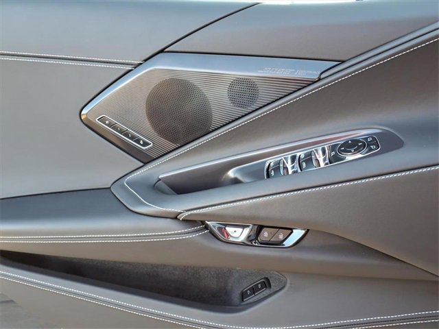 Used 2024 Chevrolet Corvette Stingray Premium Conv w/ Z51 Performance Package image 17