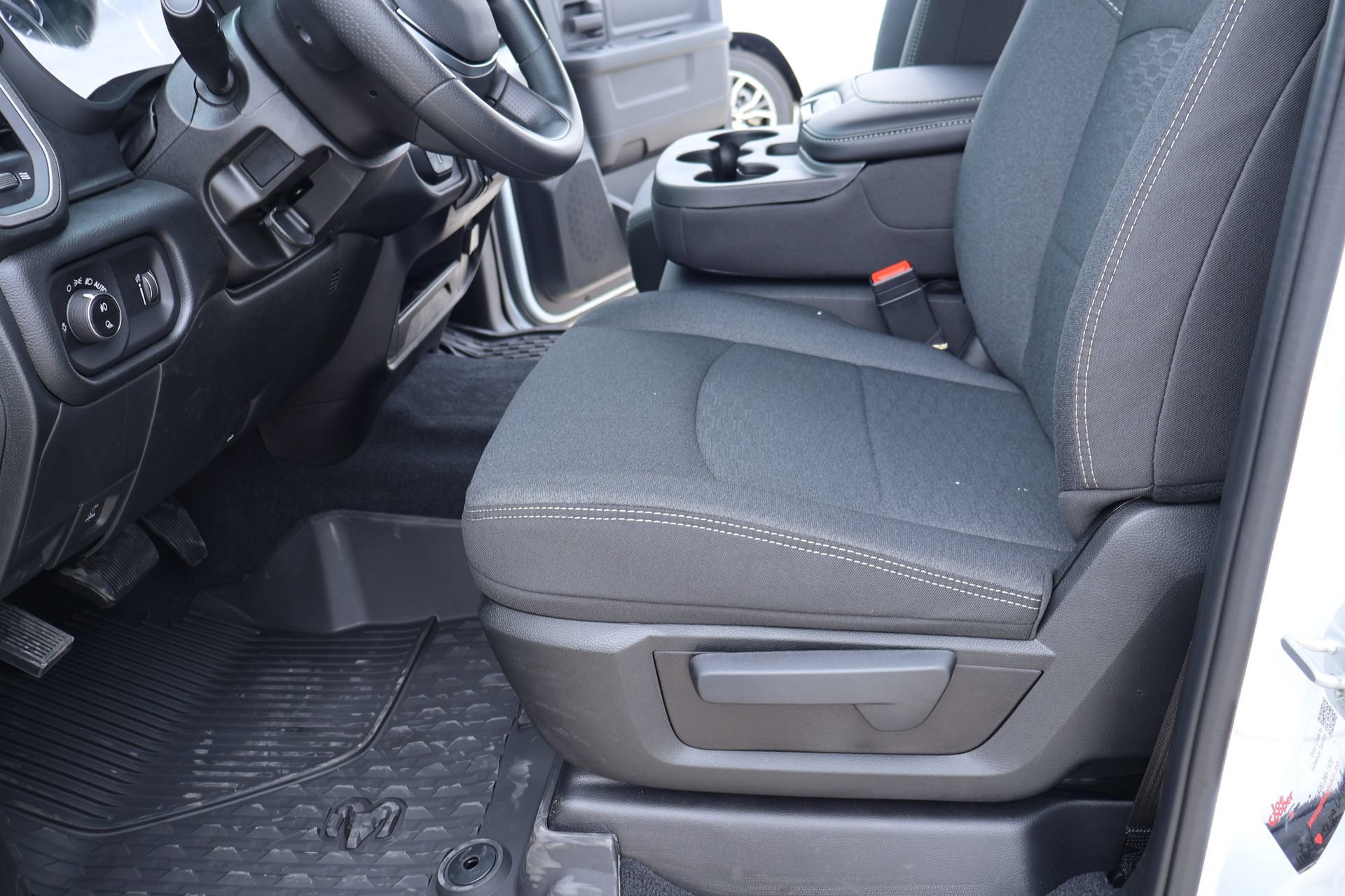 New 2026 RAM 3500 Tradesman AWD/4WD image 11