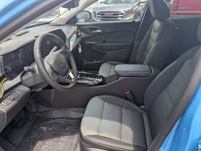 New 2026 Chevrolet Trax LT w/ Driver Confidence Package FWD image 13
