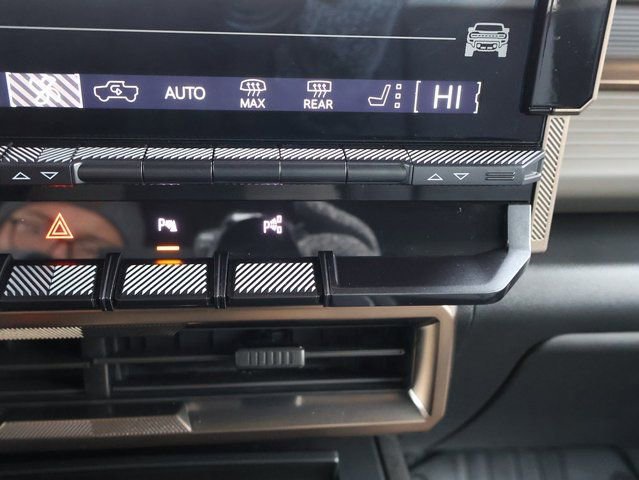 Certified 2025 GMC Hummer EV 2X image 34