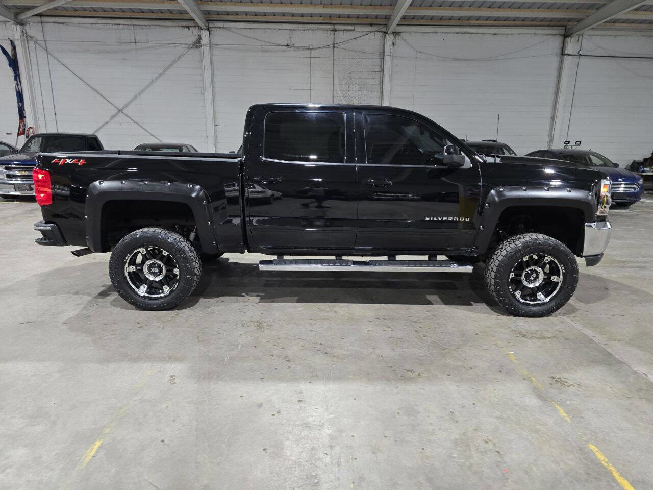 Used 2018 Chevrolet Silverado 1500 LT w/ All Star Edition image 17