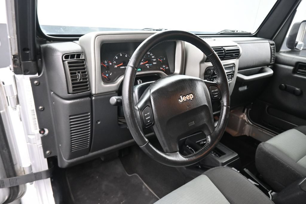 Used 2006 Jeep Wrangler Unlimited AWD/4WD image 11
