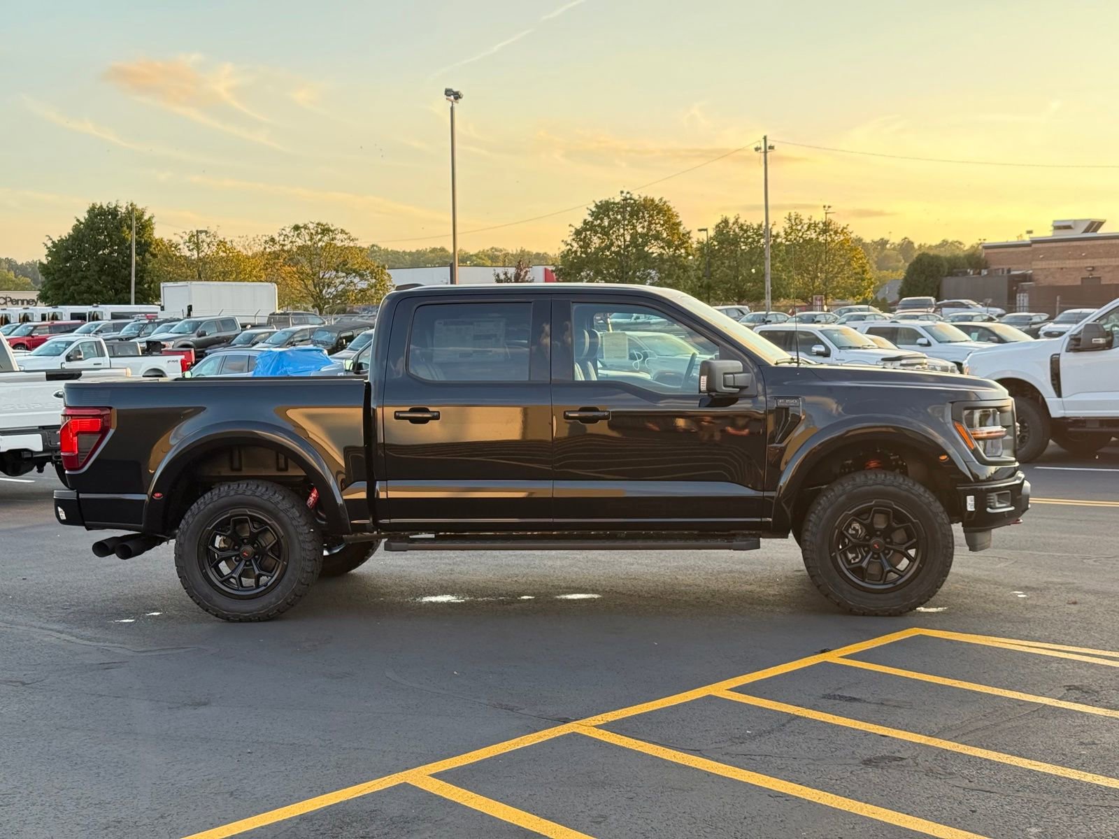 New 2025 Ford F150 XLT w/ Equipment Group 302A MID image 7