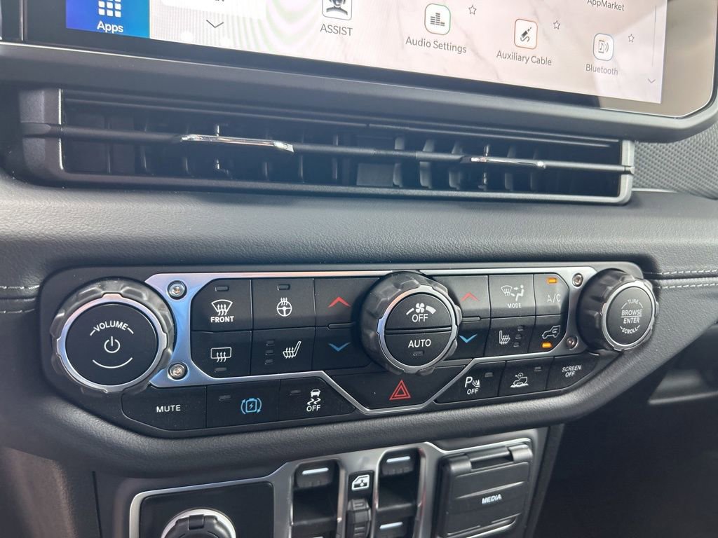 New 2025 Jeep Wrangler Unlimited Rubicon 4xe w/ Safety Group image 40