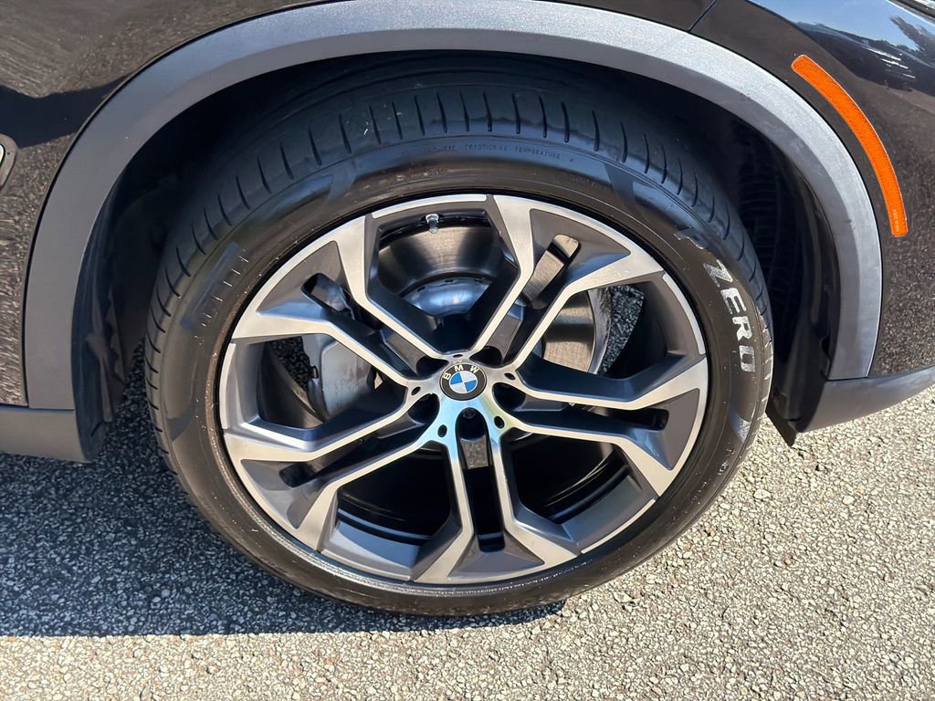 Used 2022 BMW X5 sDrive40i w/ Premium Package RWD image 12