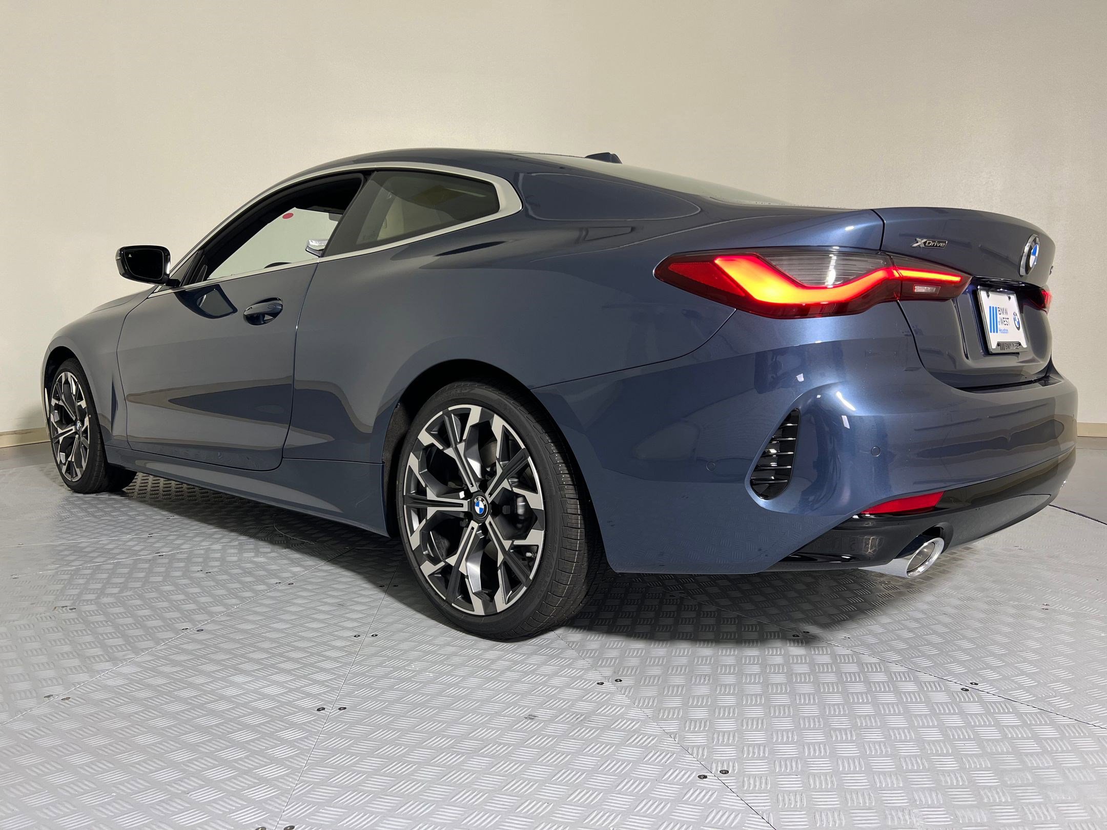 New 2026 BMW 430i xDrive Coupe w/ Premium Package AWD/4WD image 3