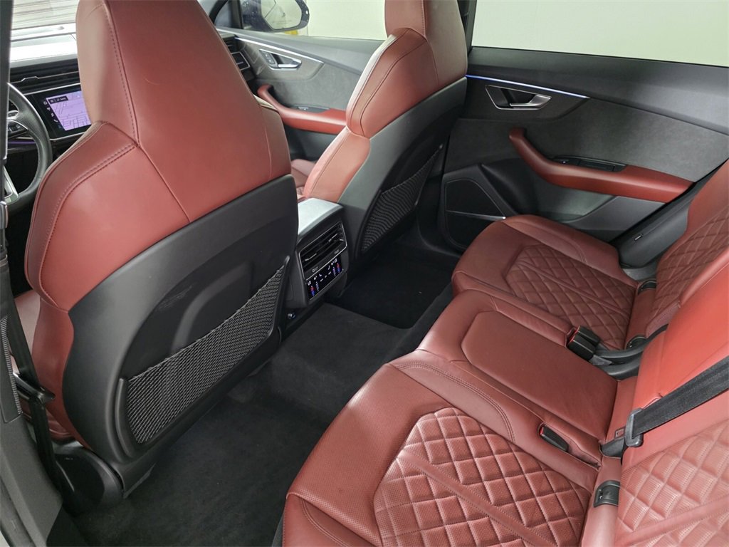 Used 2021 Audi SQ8 Premium Plus w/ SQ8 Black Optic Package image 16
