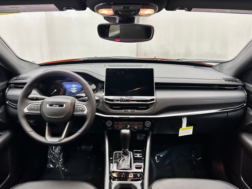 New 2026 Jeep Compass Latitude image 22