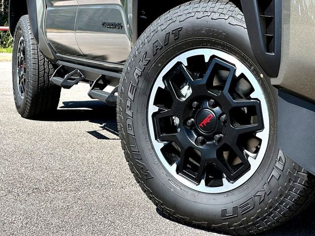 New 2026 Toyota Tacoma TRD Off-Road image 2