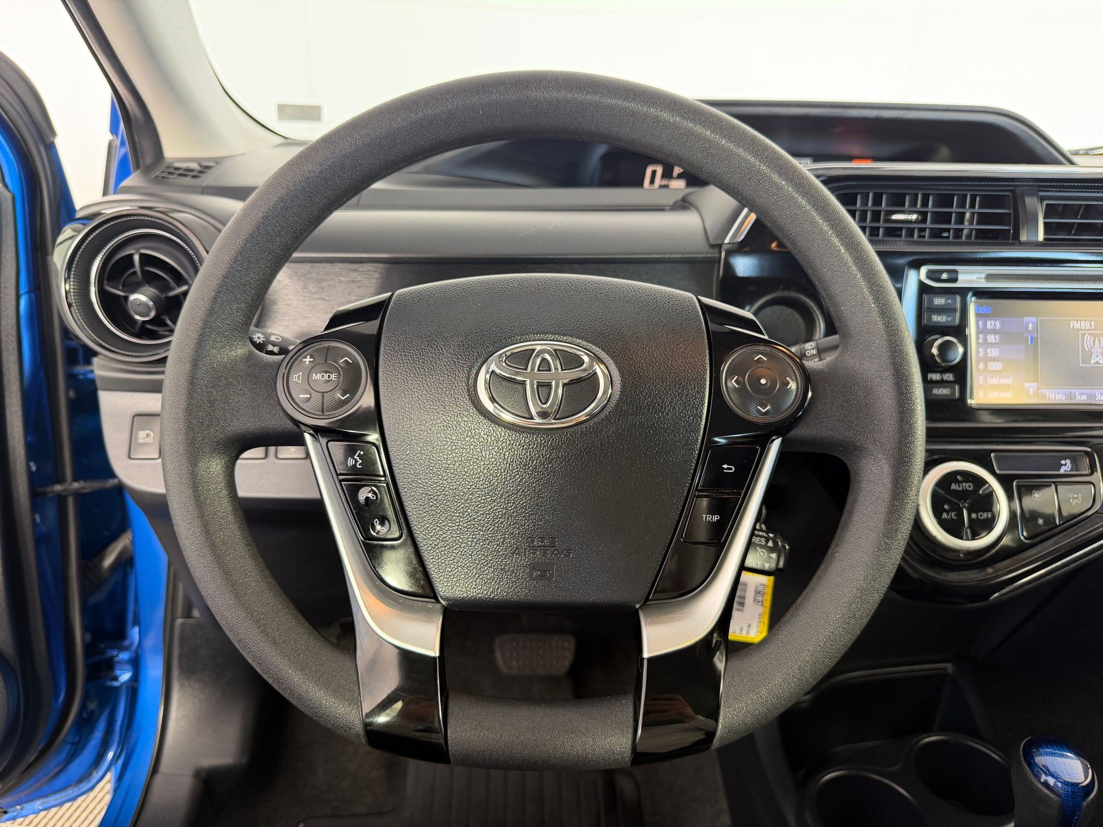 Used 2018 Toyota Prius C Two FWD image 11