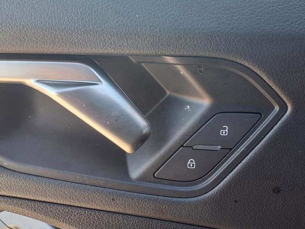 Used 2024 Audi Q3 2.0T Premium Plus w/ Premium Plus Package image 7