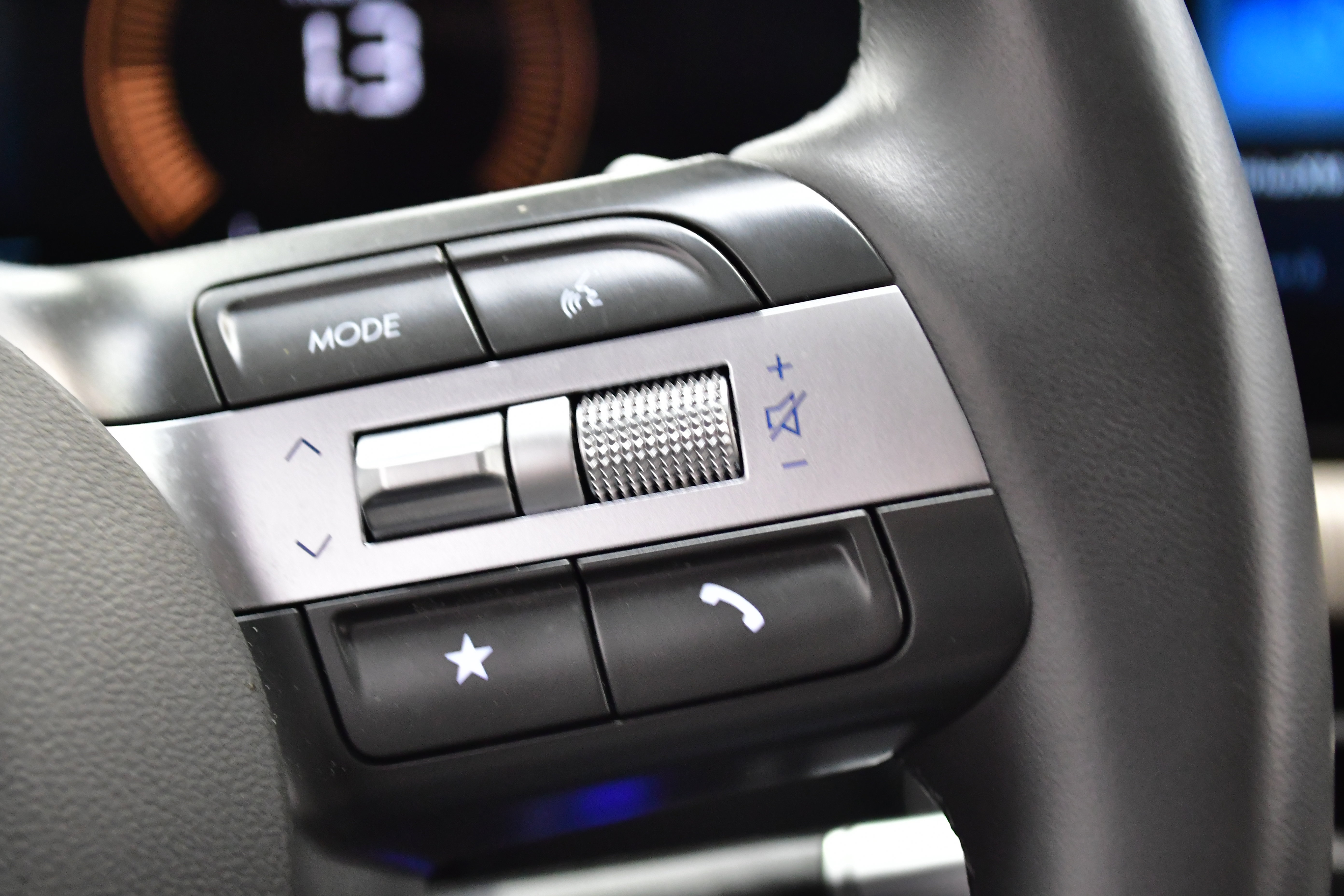 Used 2025 Hyundai Sonata SEL FWD image 22