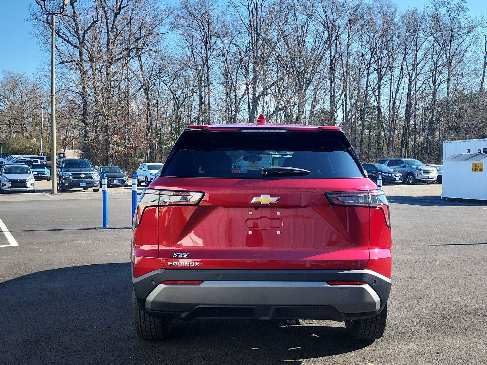 New 2026 Chevrolet Equinox LT w/ Convenience Package II image 4