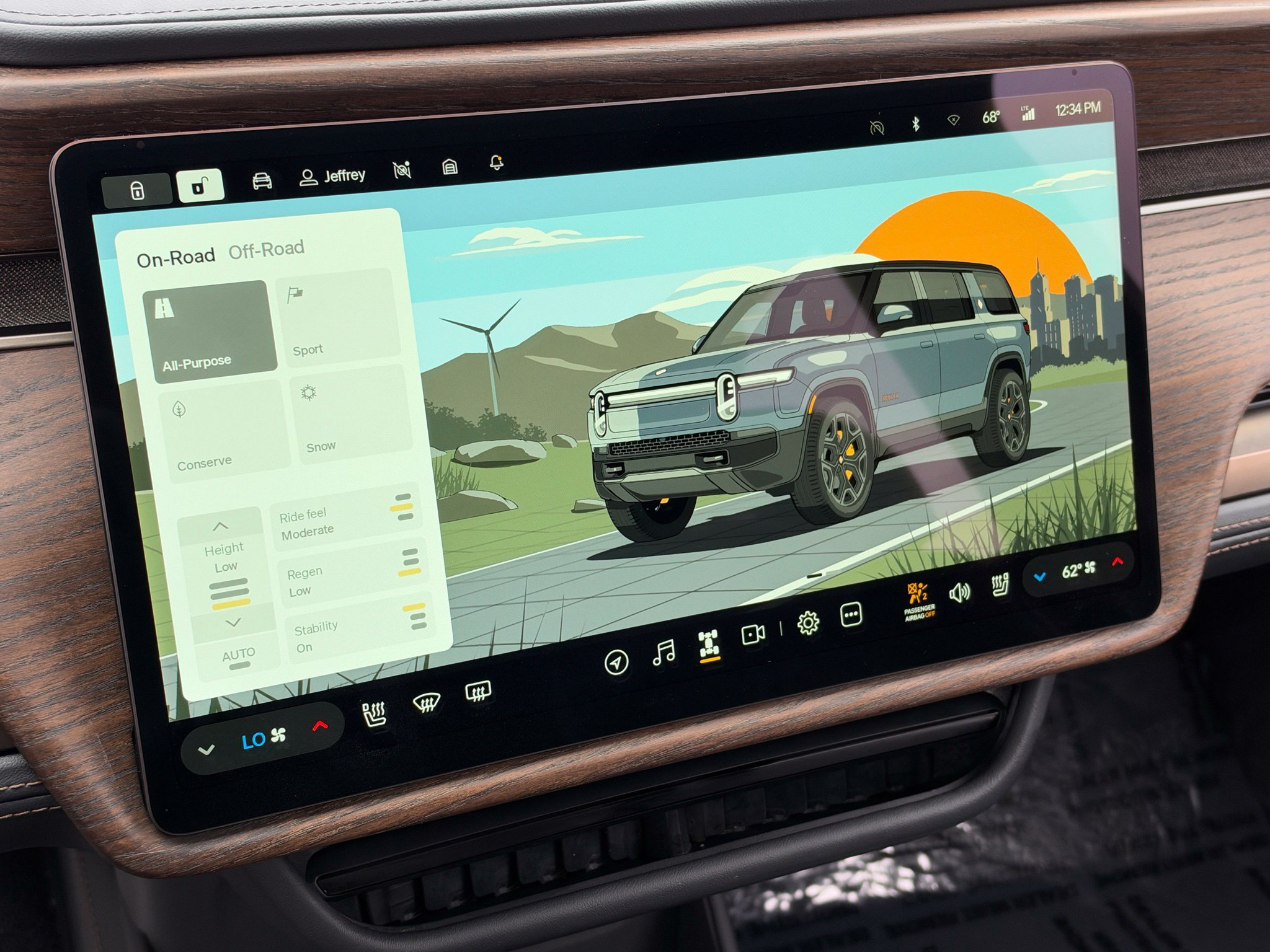 Used 2025 Rivian R1S Premium Dual AWD/4WD image 45