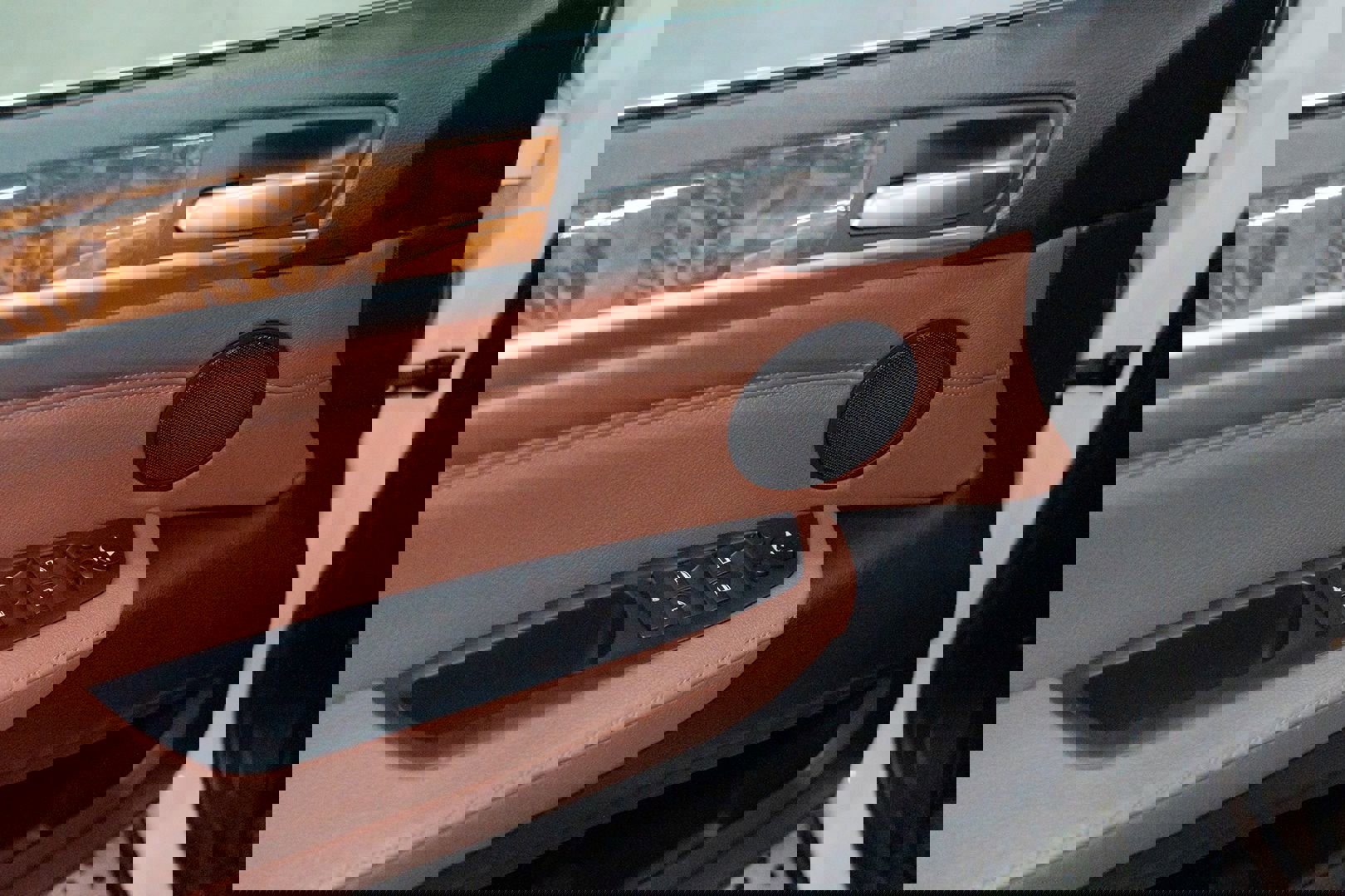 Used 2013 BMW X5 xDrive35i image 14