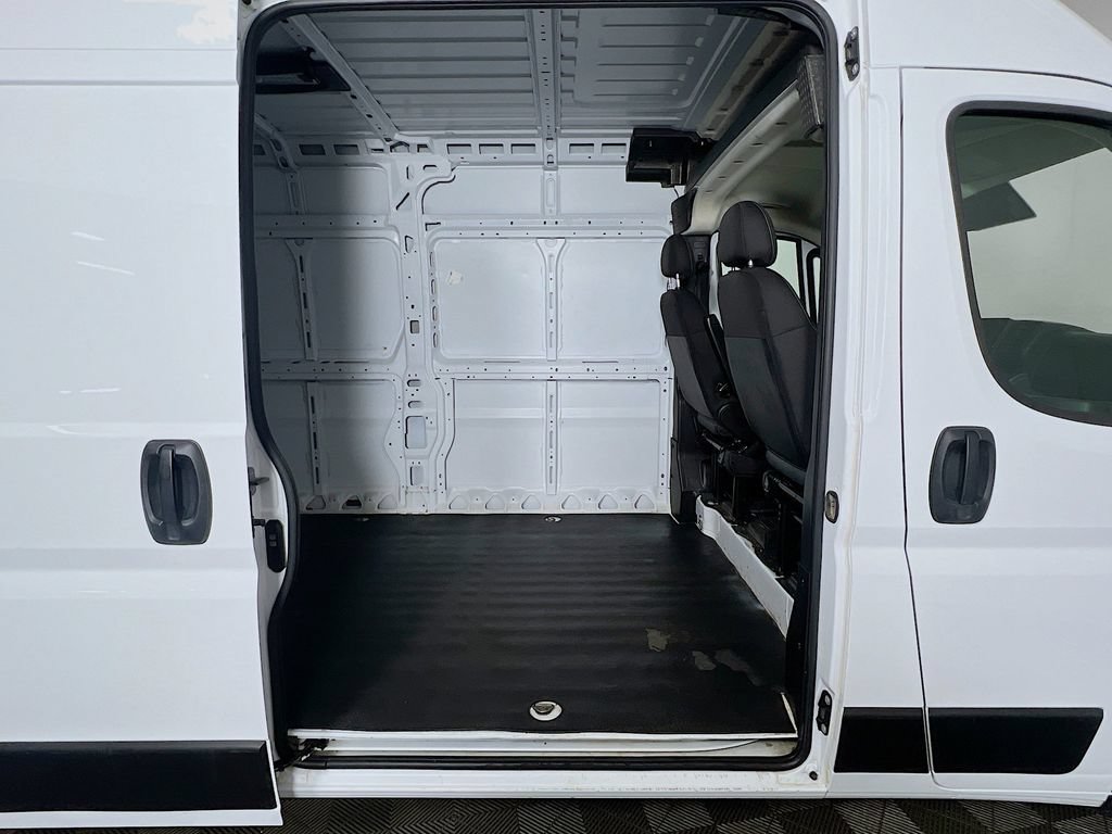 Used 2024 RAM ProMaster 2500 w/ Convenience Group FWD image 24
