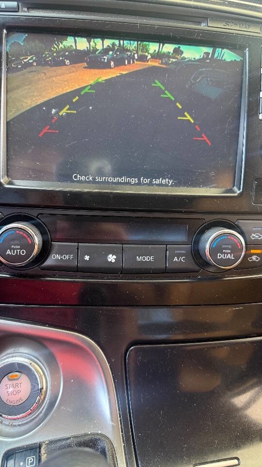 Used 2016 Nissan Maxima SR image 11