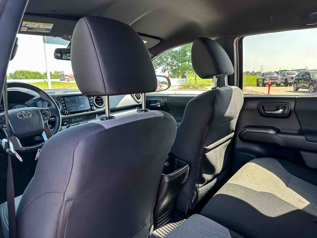 Used 2021 Toyota Tacoma TRD Sport AWD/4WD image 17