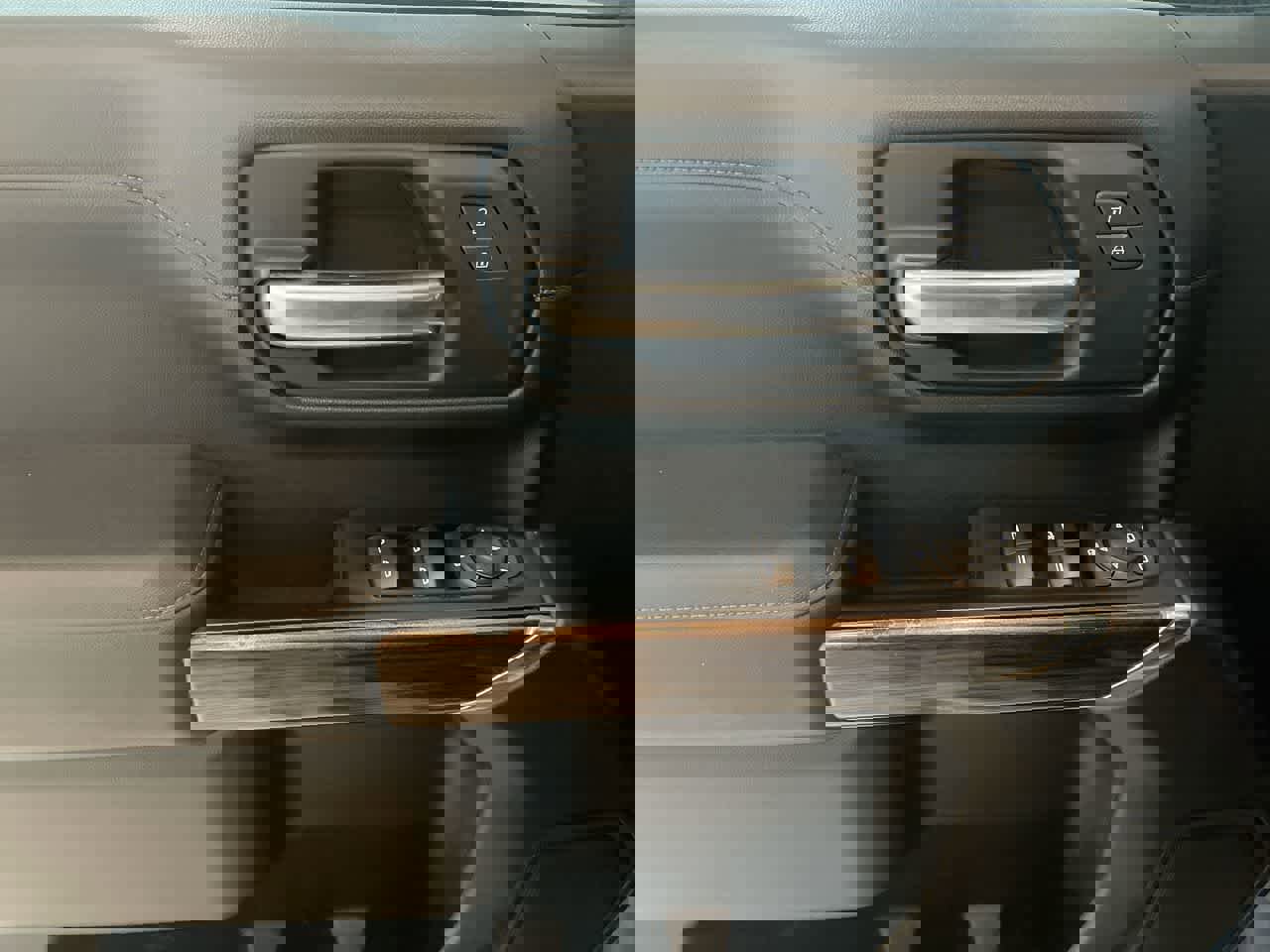 Used 2019 Chevrolet Silverado 1500 LT w/ All-Star Edition image 13