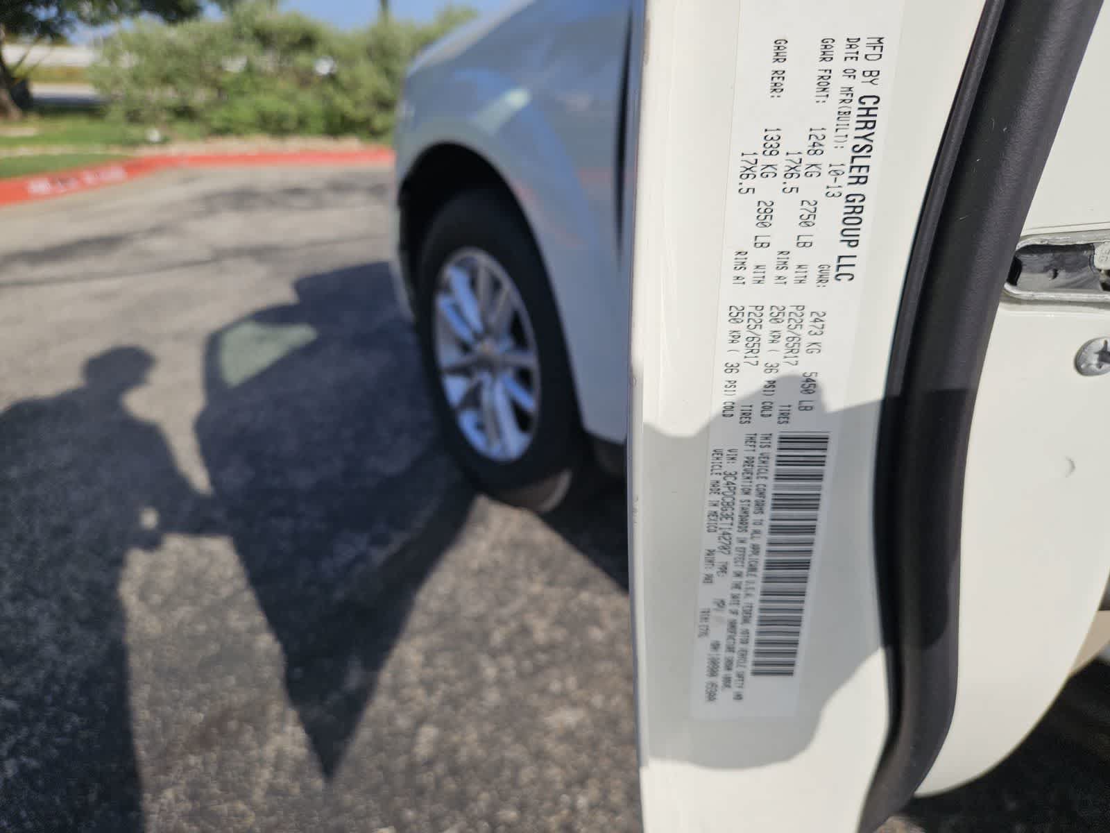 Used 2014 Dodge Journey SXT w/ Flexible Seating Group FWD image 31