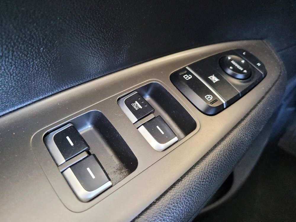 Used 2020 Kia Optima LX FWD image 27