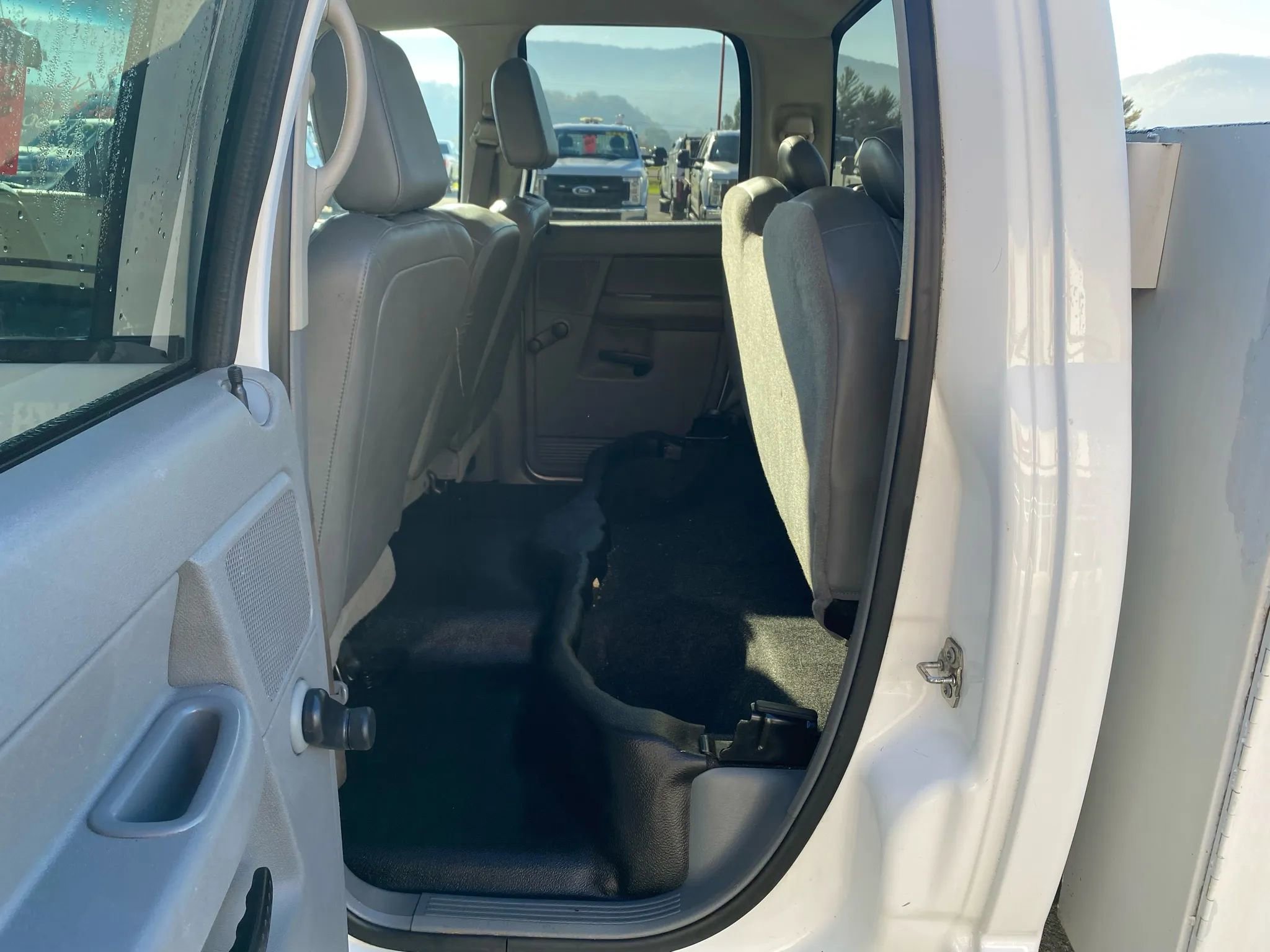 Used 2009 Dodge Ram 2500 Truck ST image 23