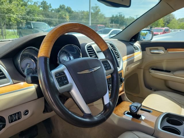 Used 2013 Chrysler 300 C RWD image 20