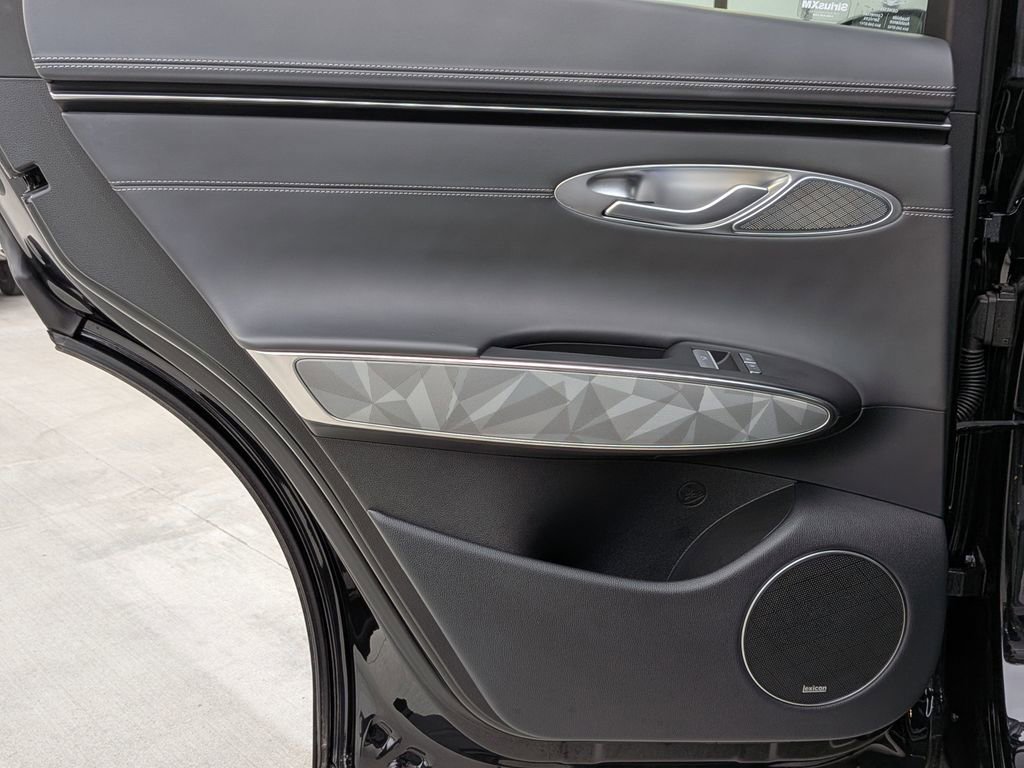 Used 2025 Genesis GV70 3.5T Sport Advanced w/ Sport Advanced Package image 25