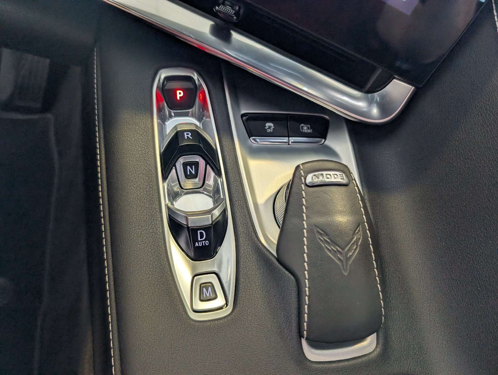 Used 2020 Chevrolet Corvette Stingray Preferred Cpe w/ 2LT Preferred Equipment Group RWD image 28