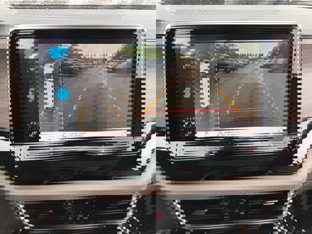 New 2025 Volkswagen Atlas SEL Premium R-Line image 23