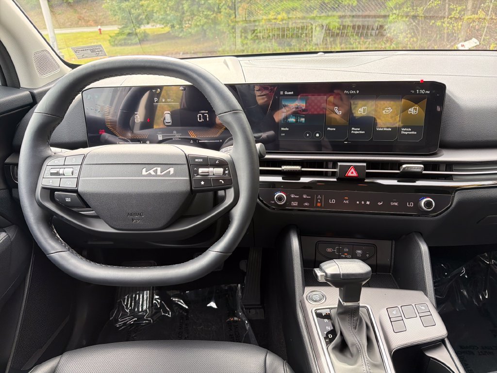 Used 2026 Kia Sportage EX FWD image 22