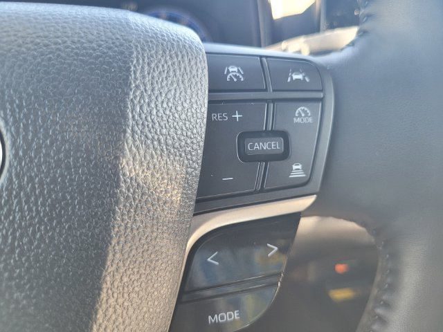 Used 2025 Toyota Camry XSE FWD image 26