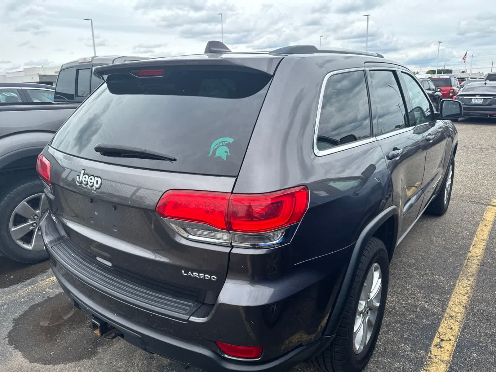 Used 2014 Jeep Grand Cherokee Laredo w/ 18" Wheel & 8.4" Radio Group AWD/4WD image 12