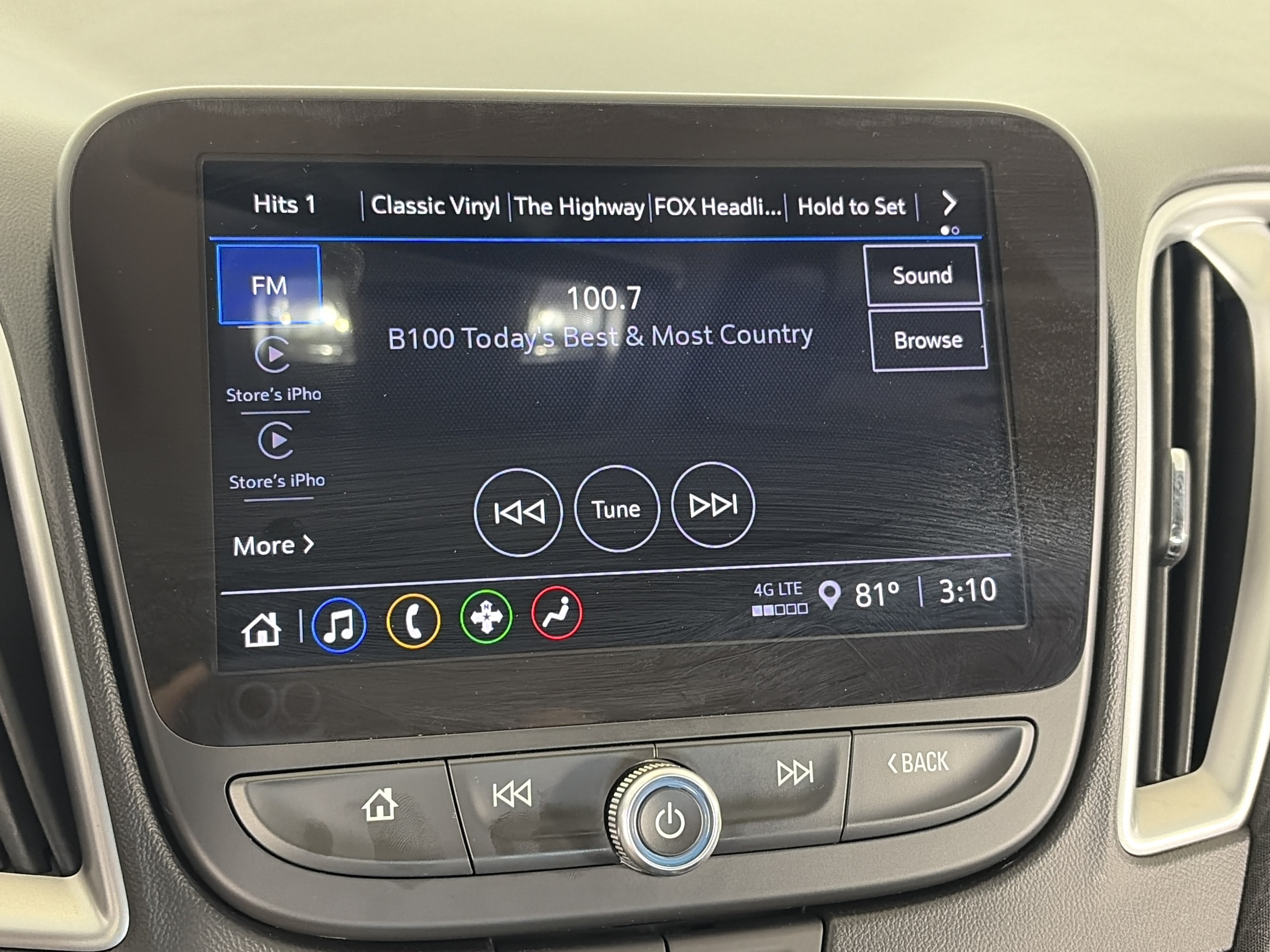 Used 2024 Chevrolet Malibu LT FWD image 19