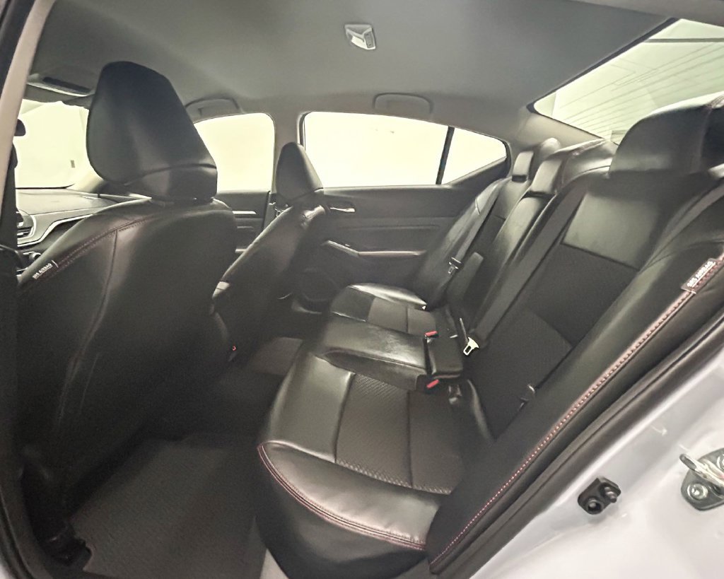 Used 2023 Nissan Altima 2.5 SR AWD/4WD image 19