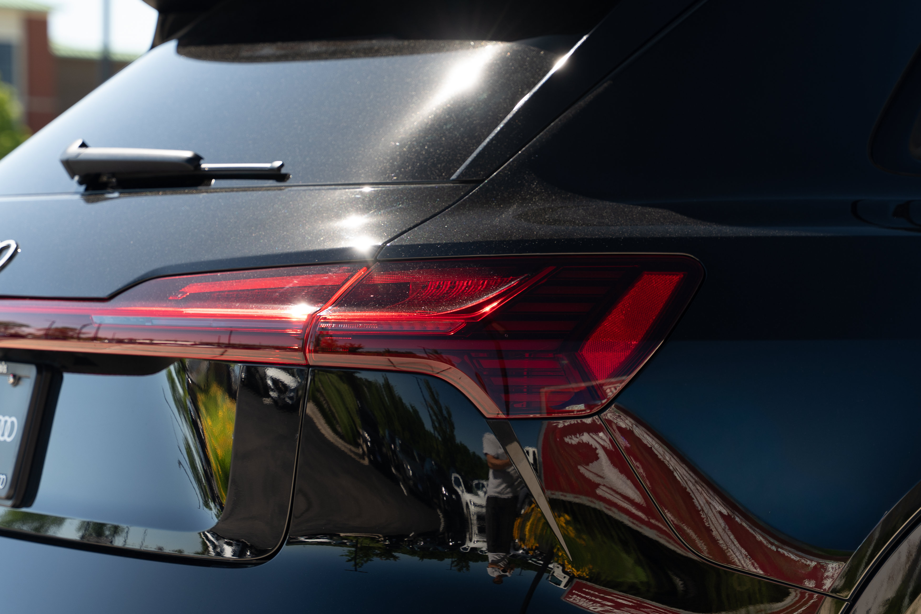 Certified 2024 Audi Q8 e-tron Prestige w/ Prestige Package AWD/4WD image 33