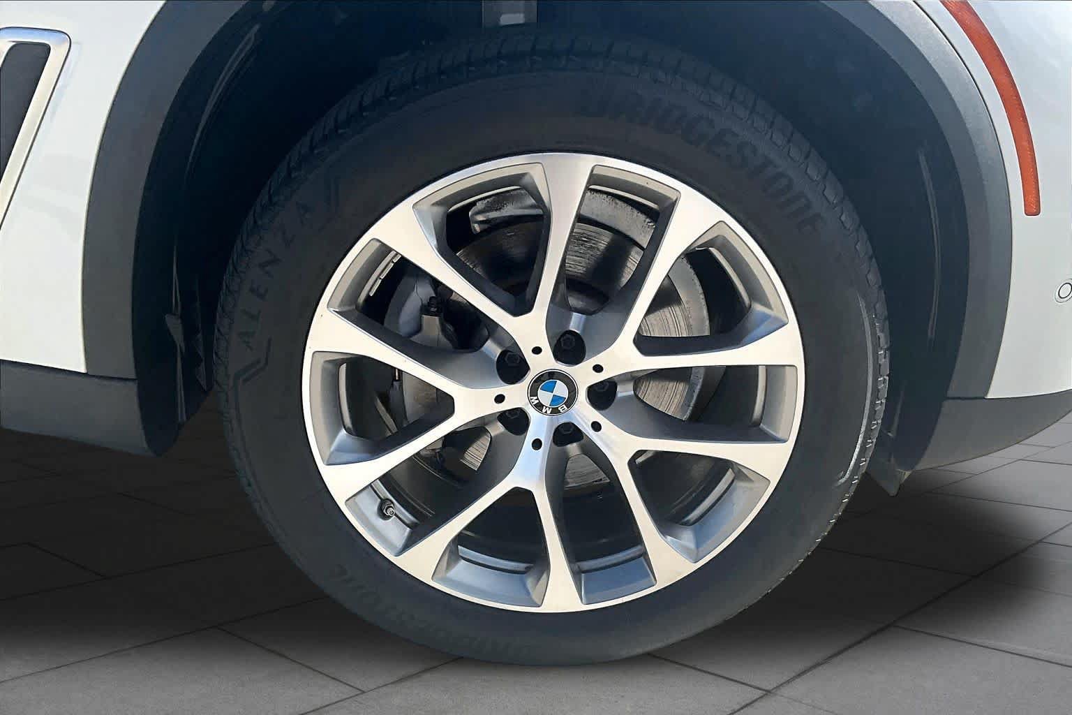 Used 2023 BMW X5 sDrive40i w/ Premium Package RWD image 10