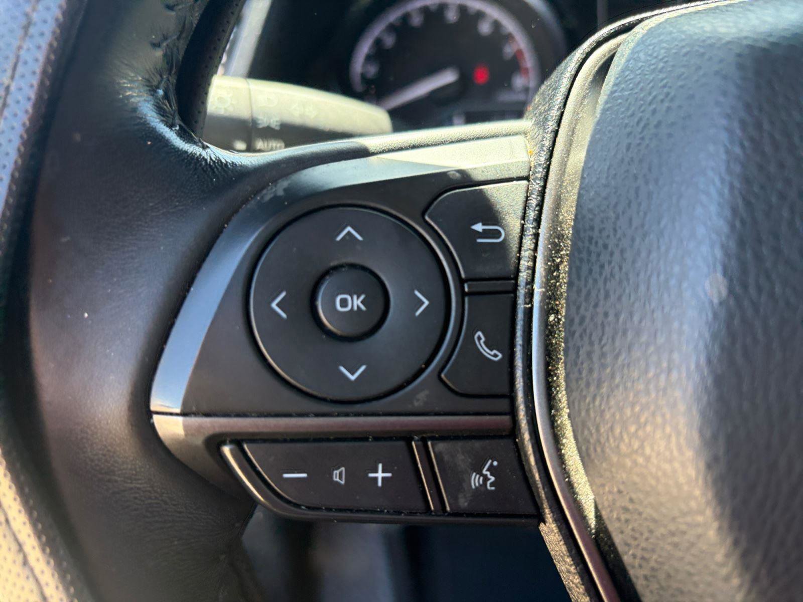 Certified 2022 Toyota Camry SE w/ Carpet Mat Package (TMS) image 9