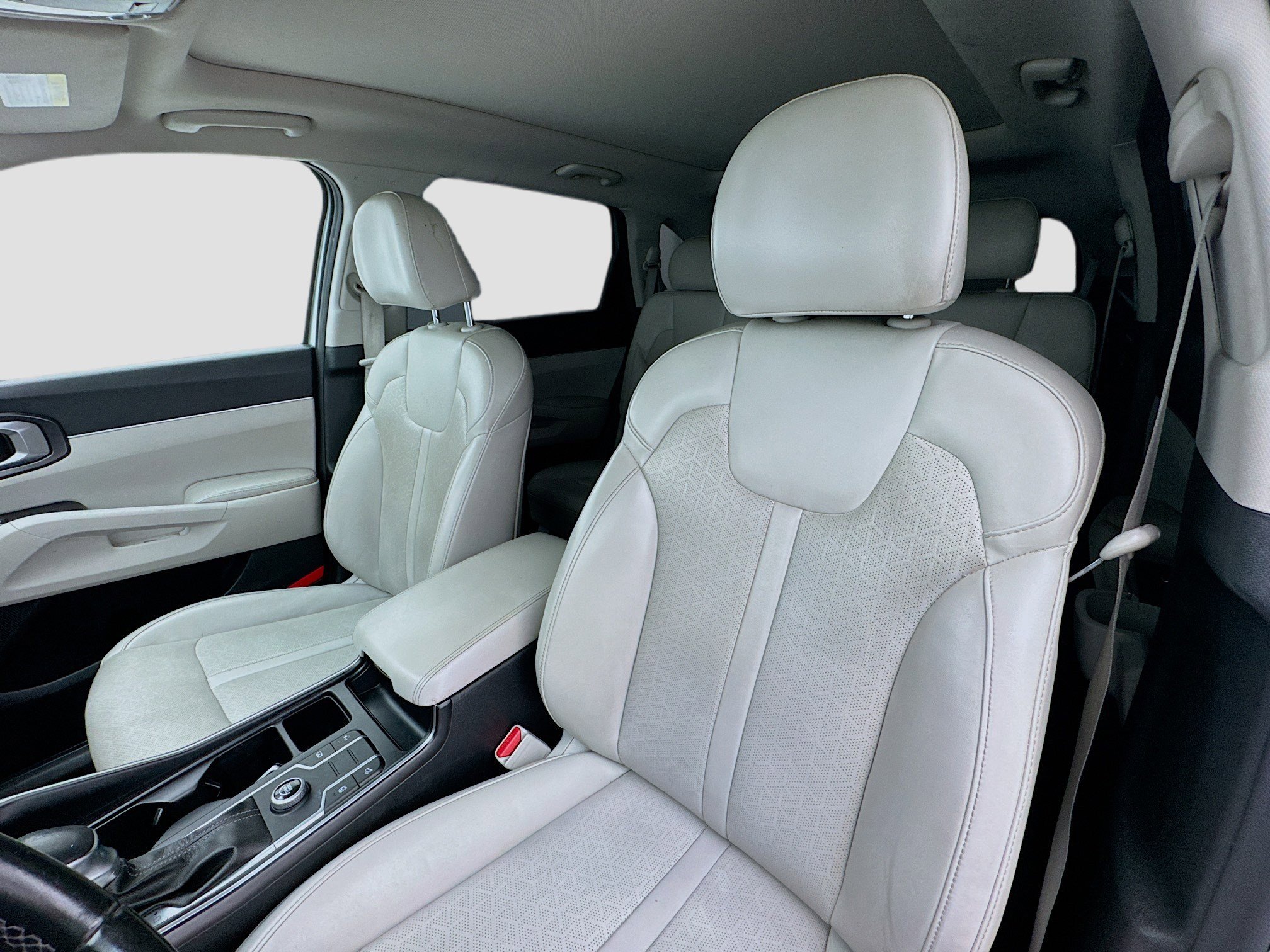 Used 2021 Kia Sorento S w/ Panoramic Sunroof Package image 13