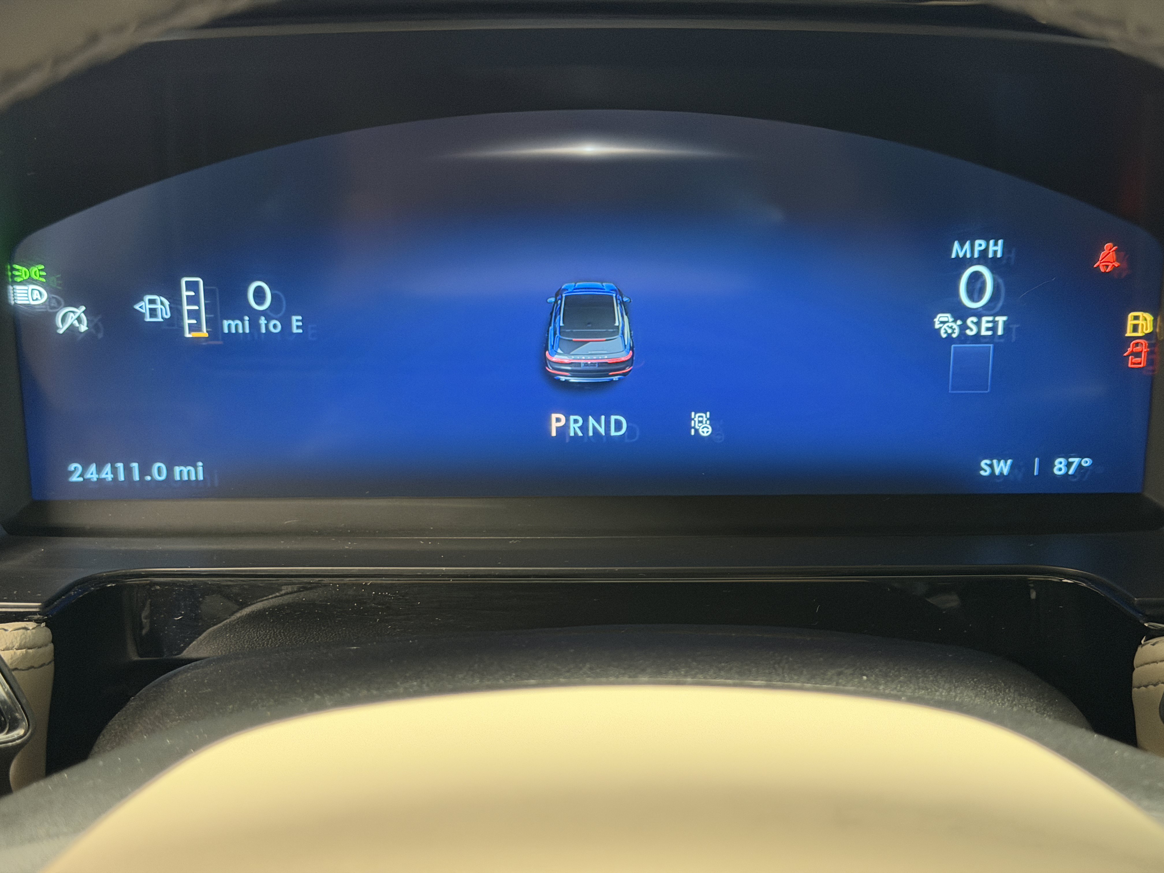 Used 2025 Lincoln Corsair AWD w/ Equipment Group 101A image 15