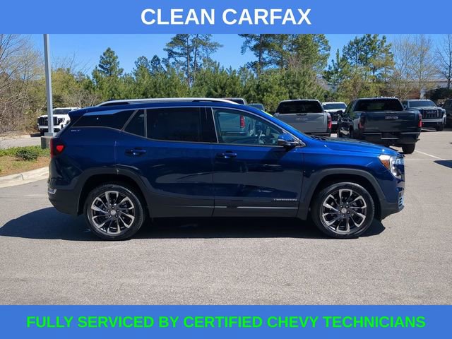 Used 2022 GMC Terrain SLT w/ Infotainment Package II image 3