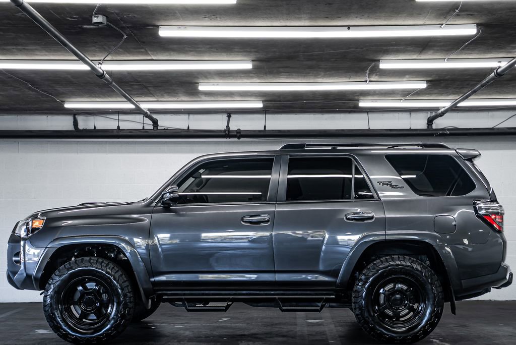 Used 2018 Toyota 4Runner TRD Off-Road Premium image 2