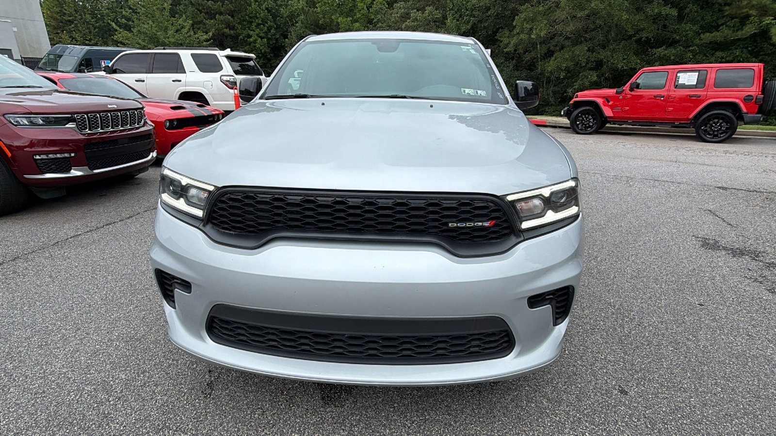 Used 2025 Dodge Durango GT AWD/4WD image 3