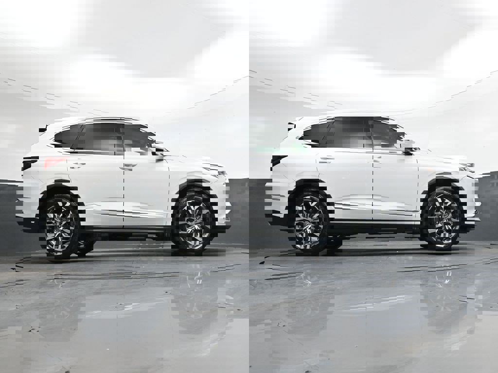 Used 2023 Acura MDX FWD w/ Technology Package image 30