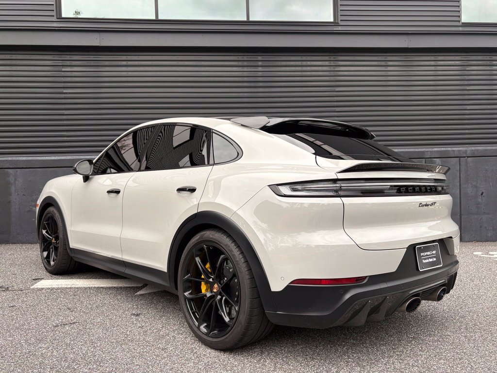 Certified 2025 Porsche Cayenne Turbo GT AWD/4WD image 8