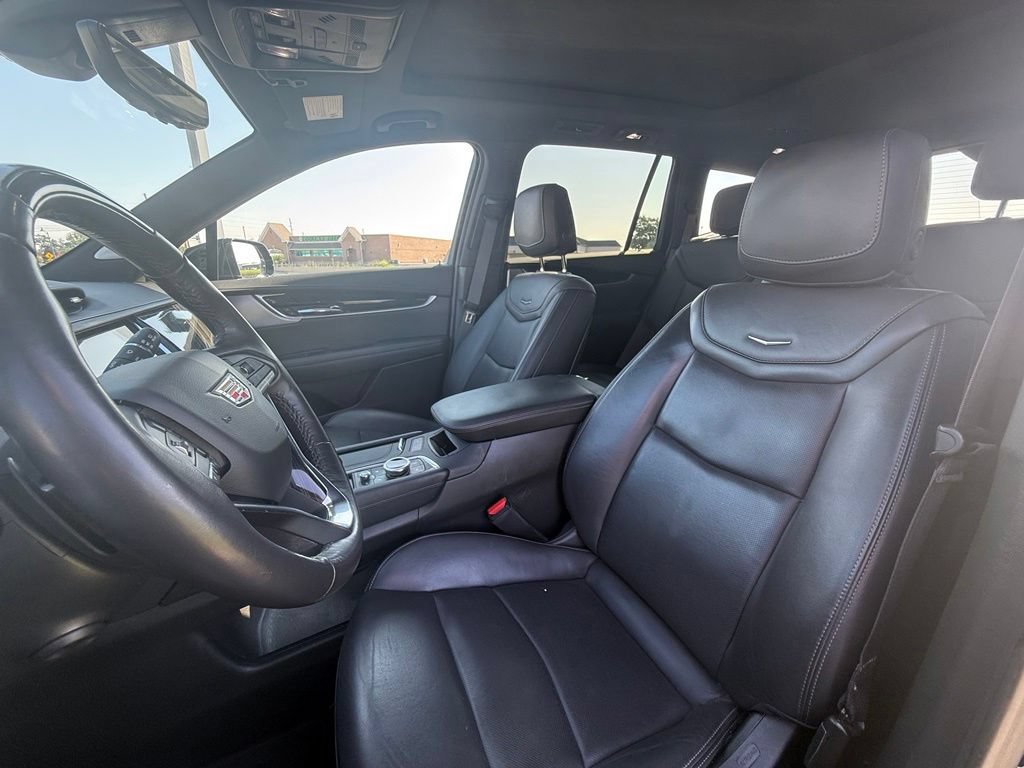Certified 2025 Cadillac XT6 Premium Luxury w/ Technology Package AWD/4WD image 27