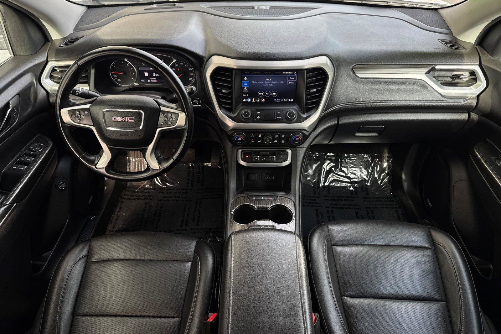 Used 2023 GMC Acadia SLT image 15